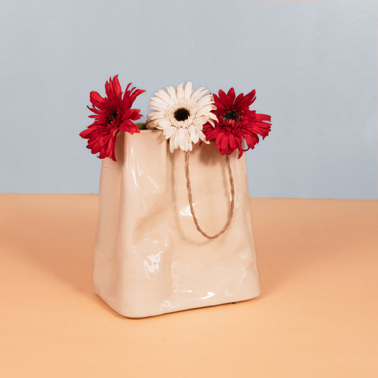 The Orby House Pick-Me-Up Basket Vase (Beige)