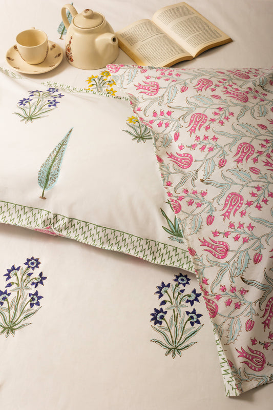 Wild Paisley Studio Cypress Printed Bedsheet with Reversible Pillow Set