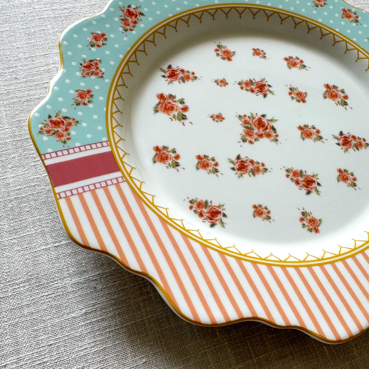 Shop Home Artisan Leah Porcelain Side Plate - Set of 2 on Alanqrit