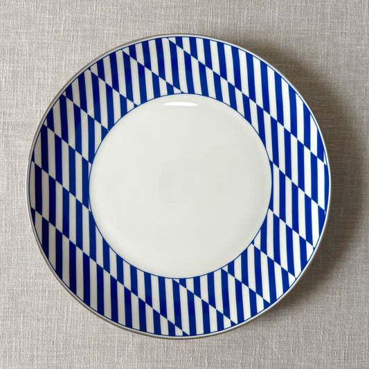 Shop Home Artisan Delphine Porcelain Dinner Plate - Set of 2 on Alanqrit