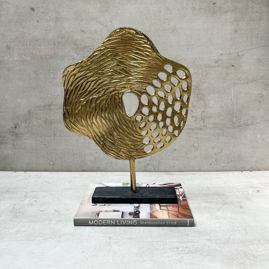 Shop Home Artisan Ameline Modern Art Metal Sculpture on Alanqrit