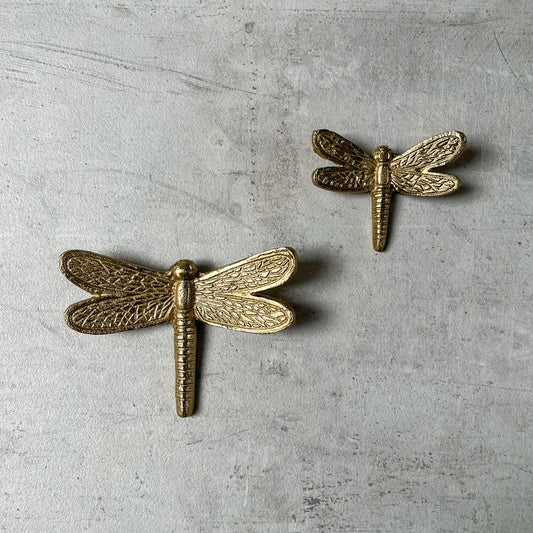 Shop Home Artisan Seraphine Metal Dragonfly Wall Sculpture (Gold) - Set of 2 on Alanqrit