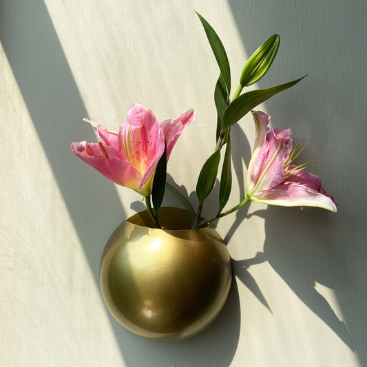 Magnetic Planter In Brass Finish